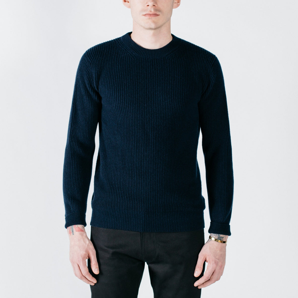 Smuggler Cashmere Crew Sweater - Nero Navy knitwear Commonwealth Proper
